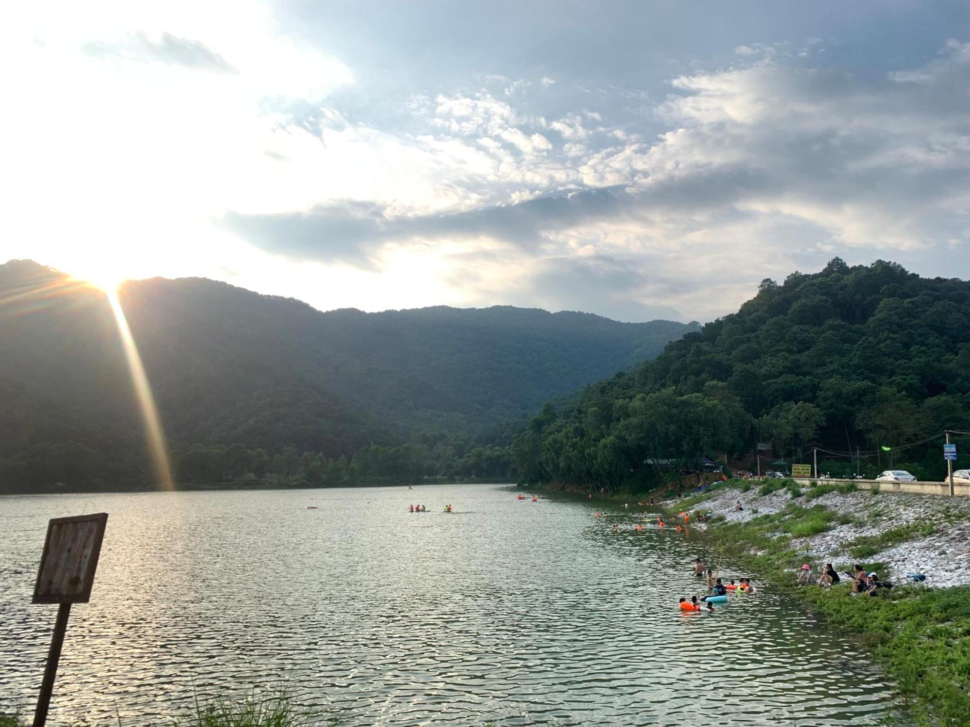 Chu Thien Homestay And Camping Hà Nội Ngoại thất bức ảnh